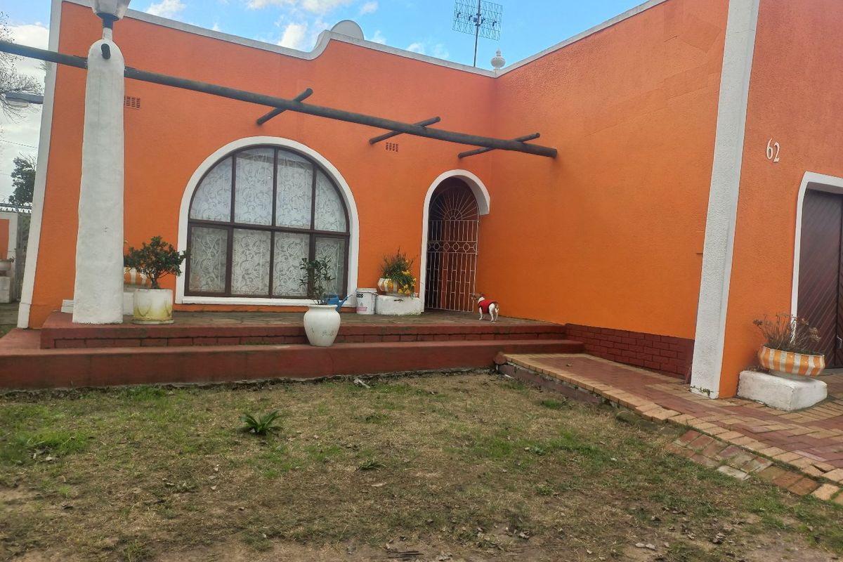 Big, Bold and Beautiful. A place to call home. Don't delay, call today! - Photo 3