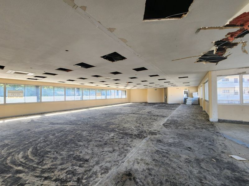 Flexible Whitebox Office Space To Rent in Strand - Photo 4