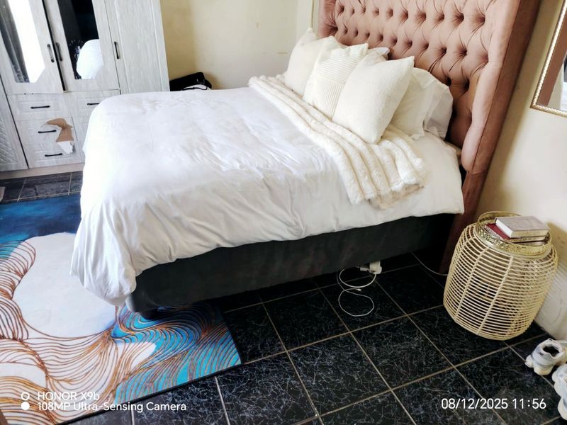 5 Bedroom House  - Photo 6