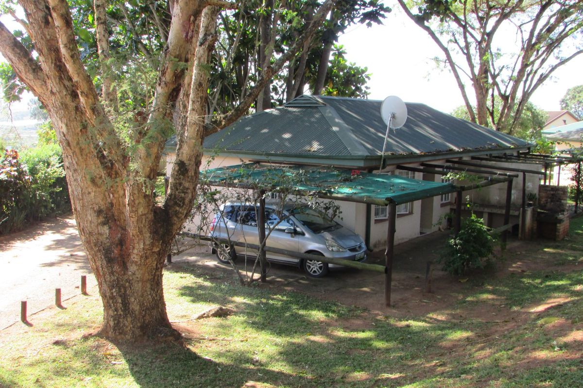 LOWVELD LODGE | 1 BEDROOM UNIT | WALKING DISTANCE TO TOWN - Photo 3