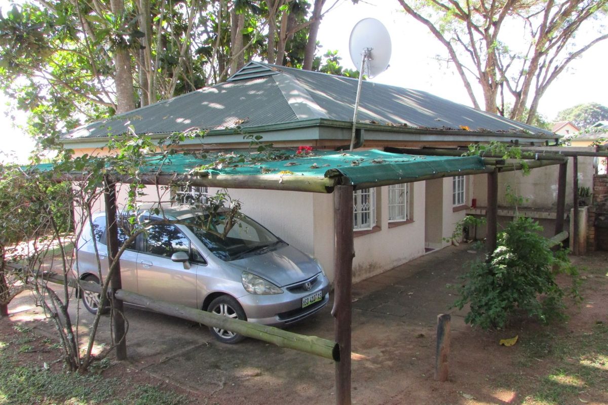 LOWVELD LODGE | 1 BEDROOM UNIT | WALKING DISTANCE TO TOWN - Photo 2