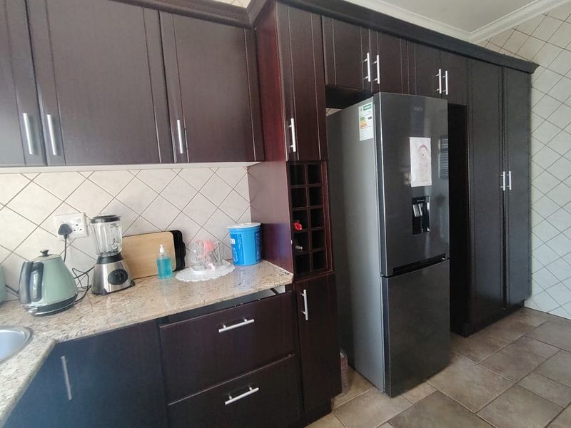 Gorgeous Townhouse for Sale in Pentagonpark - Photo 7