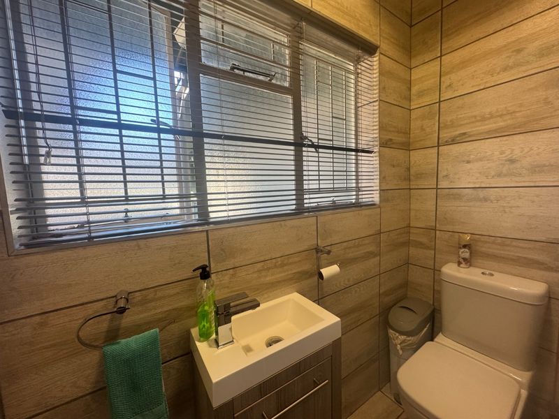 Commercial offices - PRICE EXCLUDES VAT - Photo 4