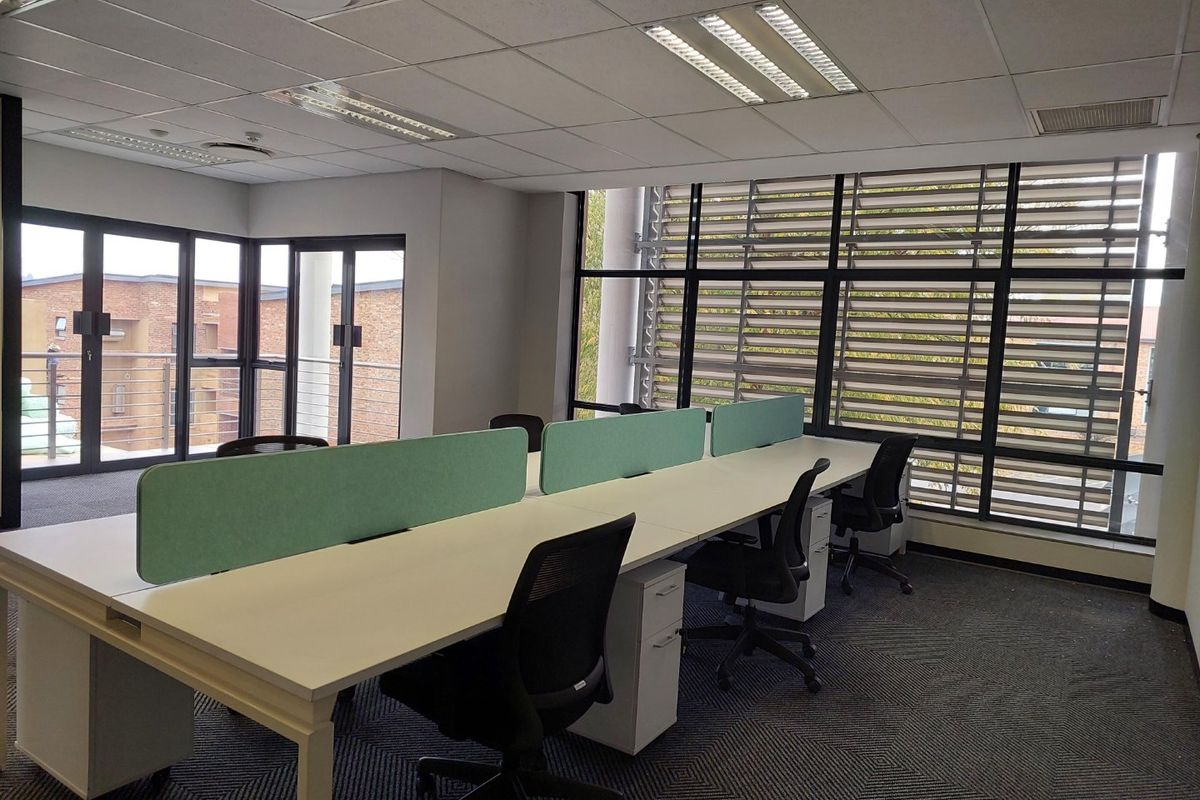 MOVE-IN READY FURNISHED OFFICE IN RIVONIA - Photo 2