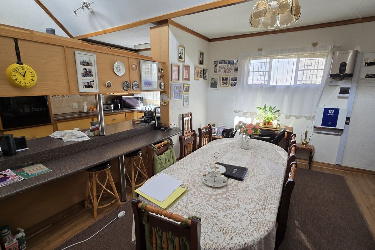 The epitome of retirement living.  - Photo 4