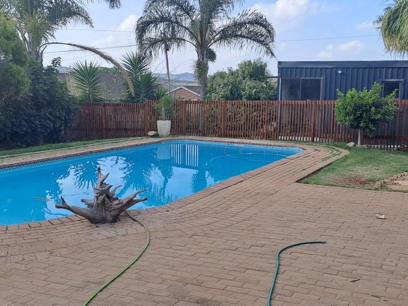 Facebook family home!  - Photo 10