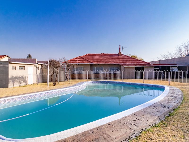 Solid Family Home in Sought after Marlands - Photo 3