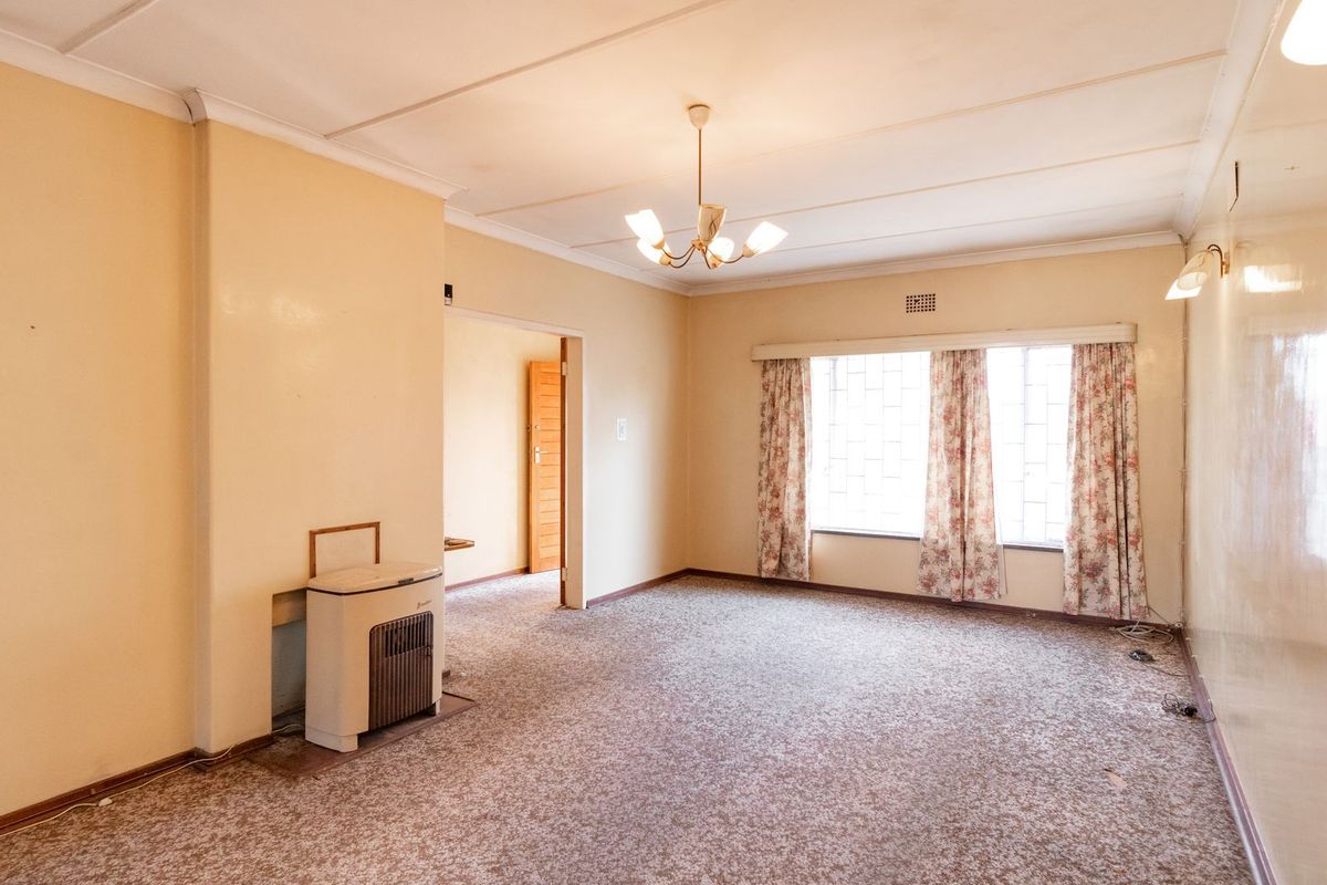 Solid Family Home in Sought after Marlands - Photo 4