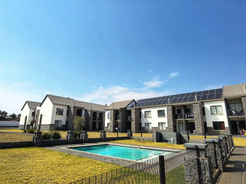 Urban Chic Living in the Heart of Glen Marais - Photo 2