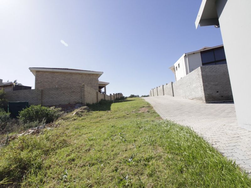 Vacant polt next to a Greenbelt - Photo 4