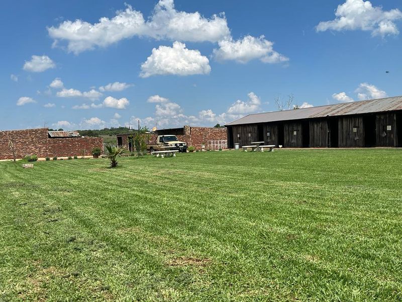 Stunning 22ha piece of land with houses on for sale just outside Klerksdorp!!!! - Photo 8