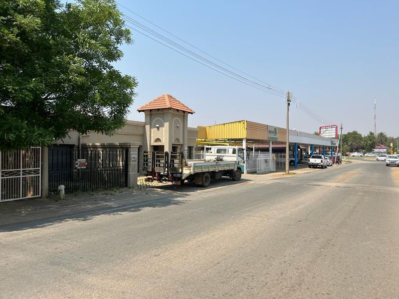 Commercial property  on N12 FOR SALE !!! - Photo 1
