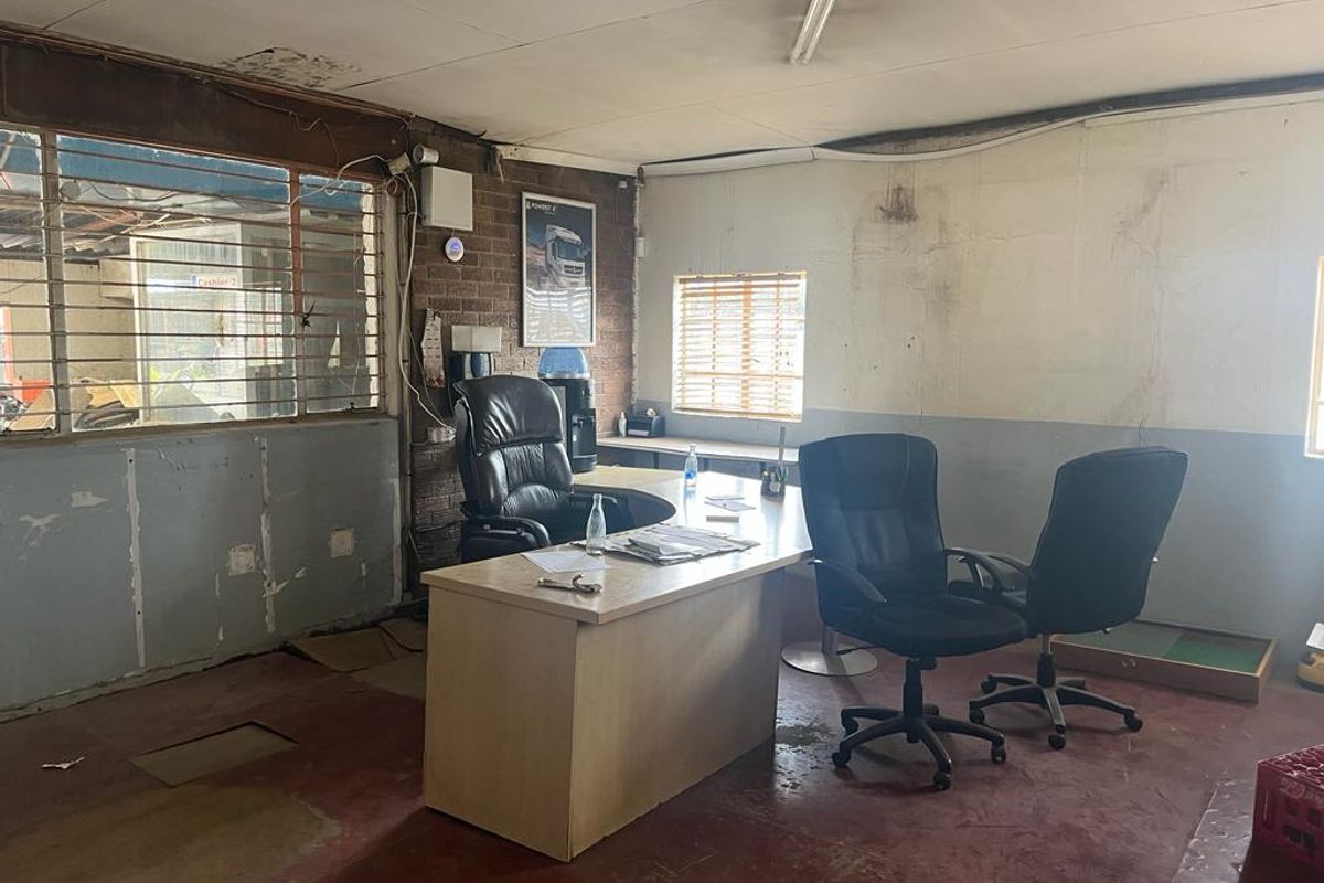 Unlock Your Industrial Potential in Uraniaville, Klerksdorp!  - Photo 5