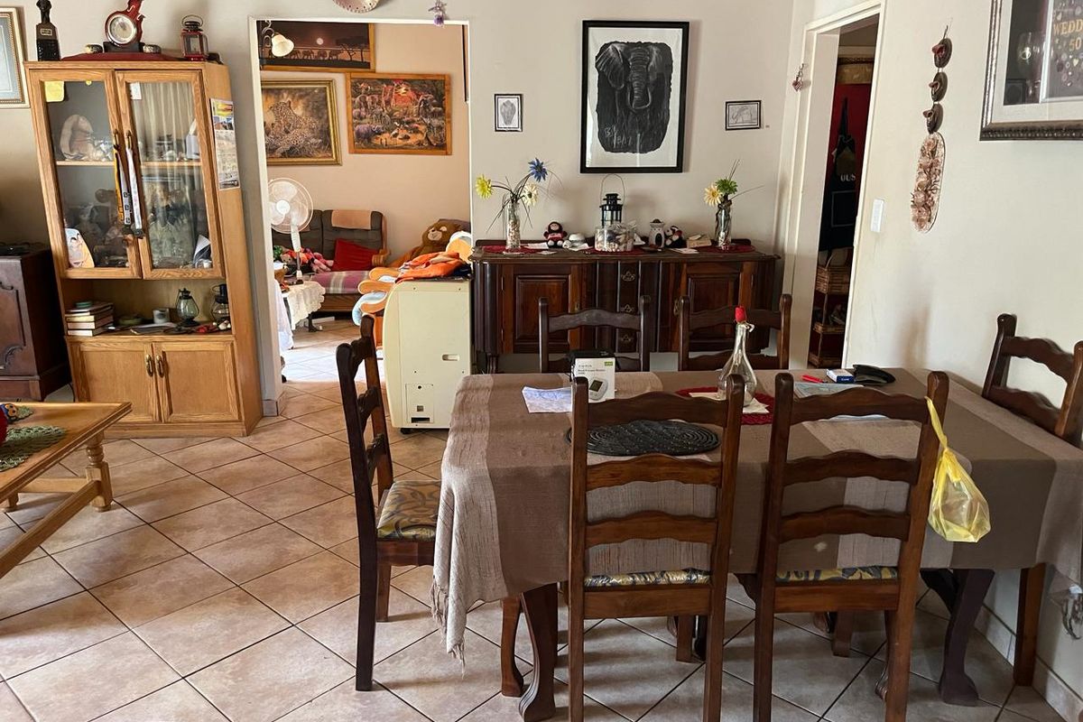 House for Sale! - Photo 3