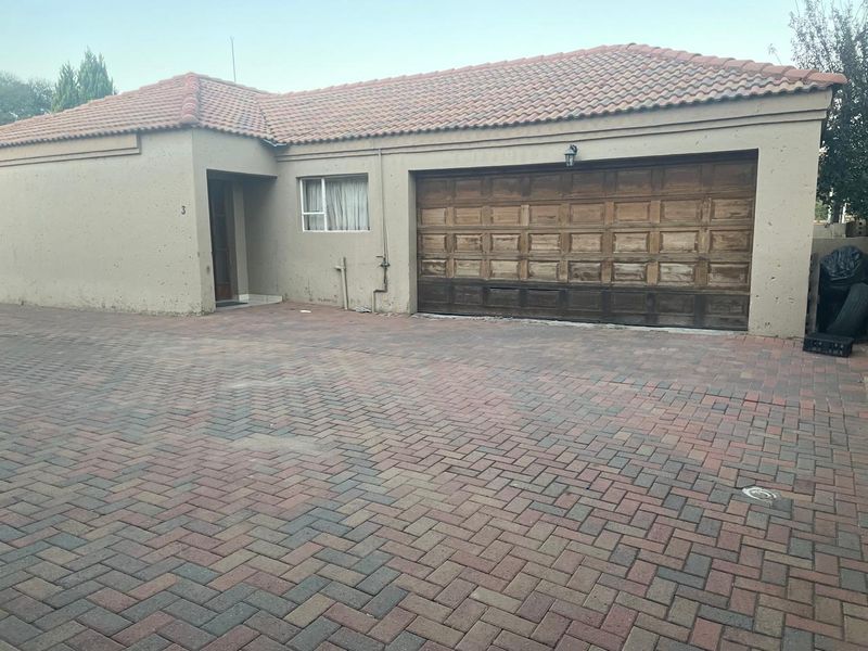 Investment Property for Sale - Photo 1