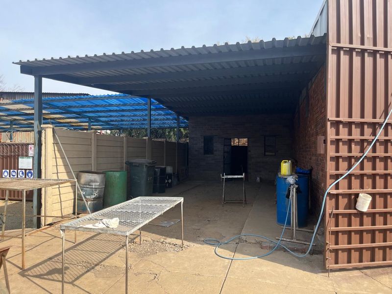 Prime Industrial Investment Opportunity in Uraniaville – 7494m2 Stand with High Rental Potential - Photo 7