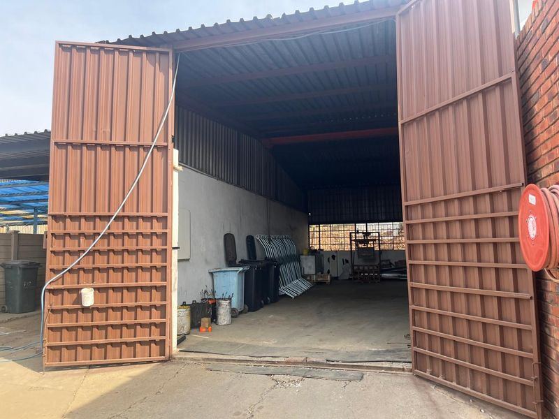 Prime Industrial Investment Opportunity in Uraniaville – 7494m2 Stand with High Rental Potential - Photo 6