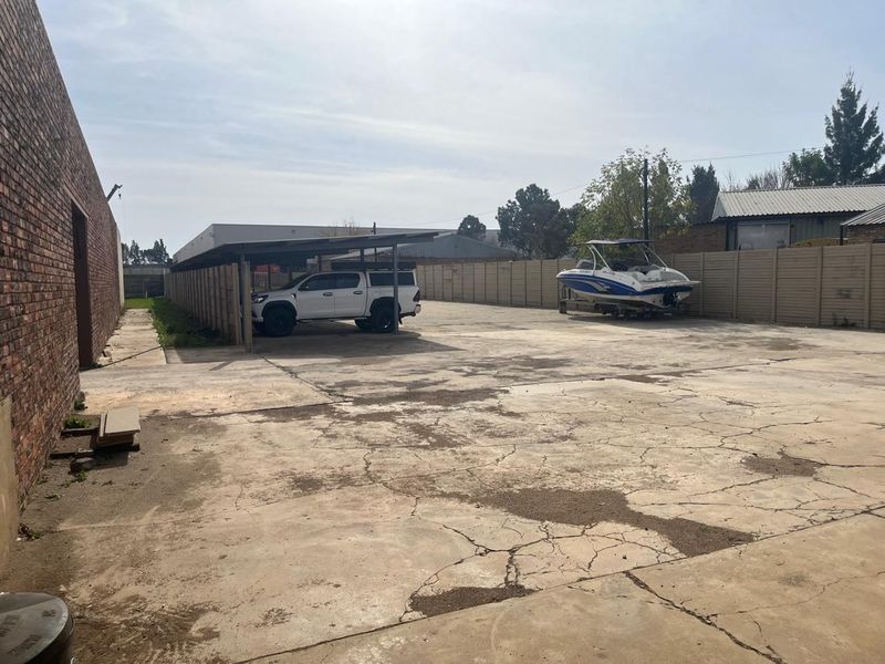 Prime Industrial Investment Opportunity in Uraniaville – 7494m2 Stand with High Rental Potential - Photo 5