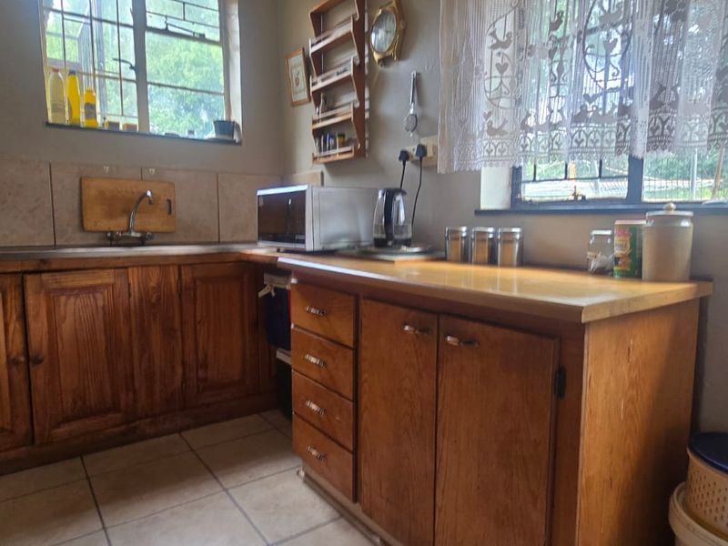 Starter Home with lots of potential.  - Photo 10