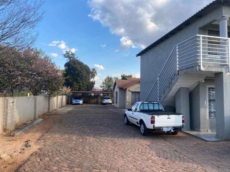 Commercial Property in Silverton - Photo 2