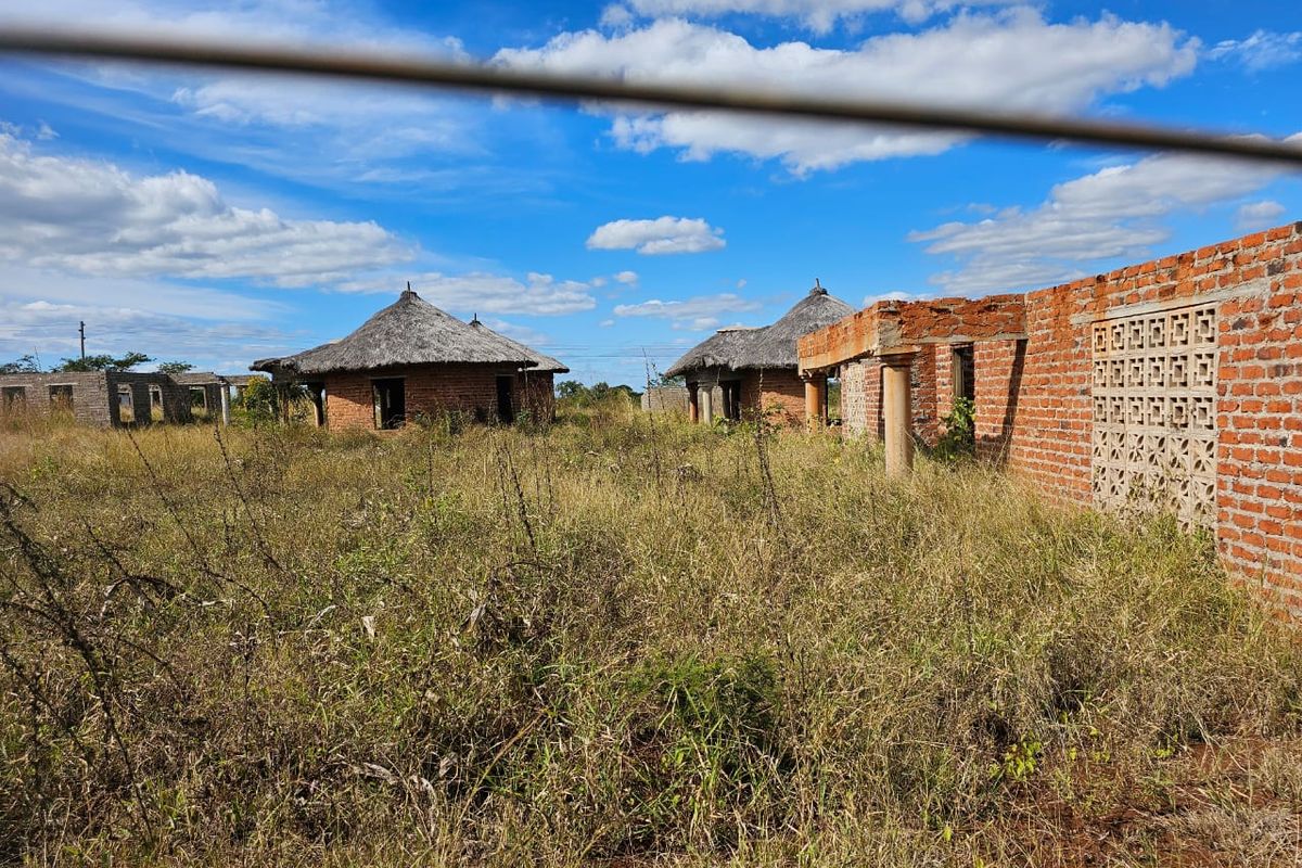 For sale  4000m2 stand in Gondeni - Photo 5