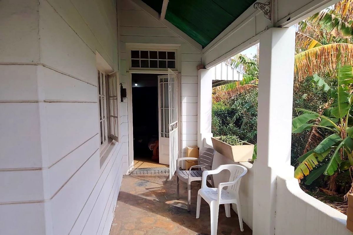 8 Bedroom House for Sale in Fort Hill - Photo 3