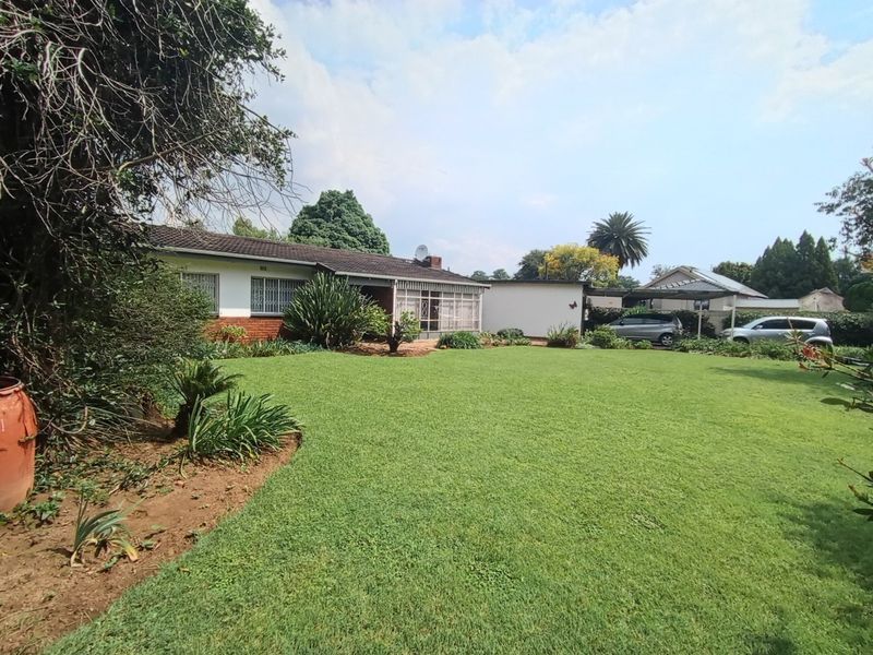 UNDER OFFER  3 Bedroom House in Bonaero Park, Deceased Estate, Priced to sell. - Photo 3