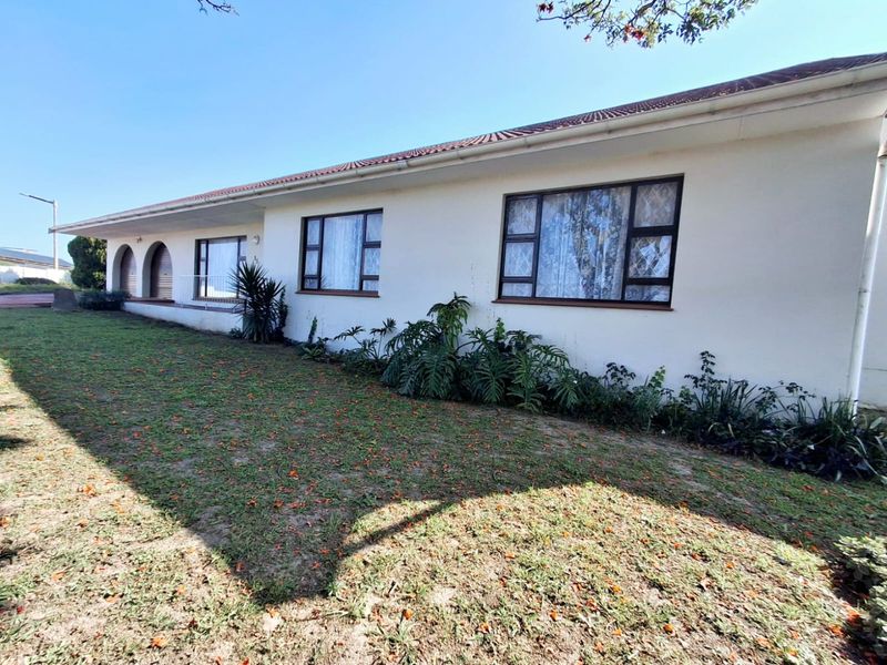 4 Bedroom House for Sale in Haven Hills - Photo 9