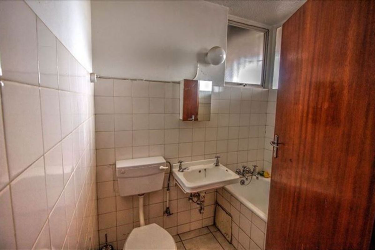 Neat Bachelor’s Flat in a Spacious, Quiet Area - Photo 3