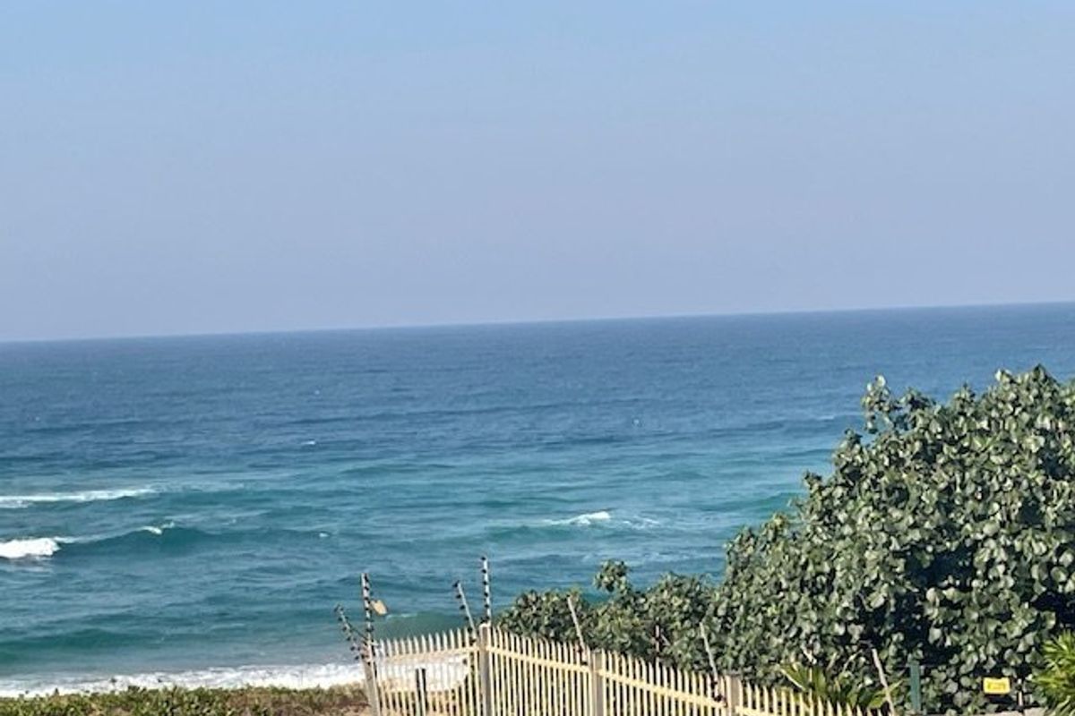 Ground Floor Unit With Direct Beach Access - Photo 2