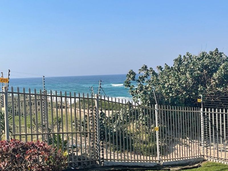 Ground Floor Unit With Direct Beach Access - Photo 8