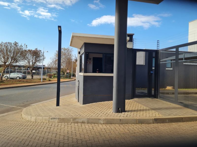 Exclusive 2 bedroom Apartments at Trade Route Mall - Photo 3