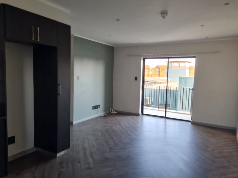 Exclusive 2 bedroom Apartments at Trade Route Mall - Photo 8