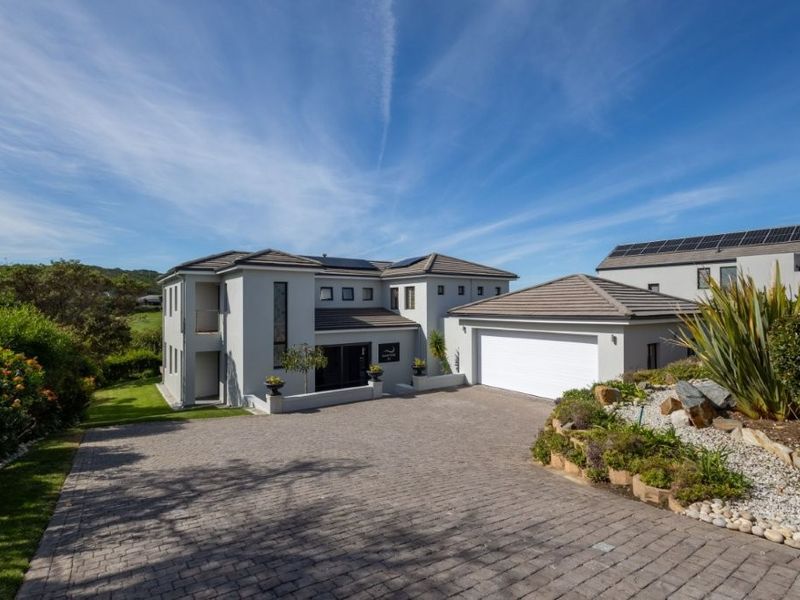 Proudly Picture Perfect - Photo 3