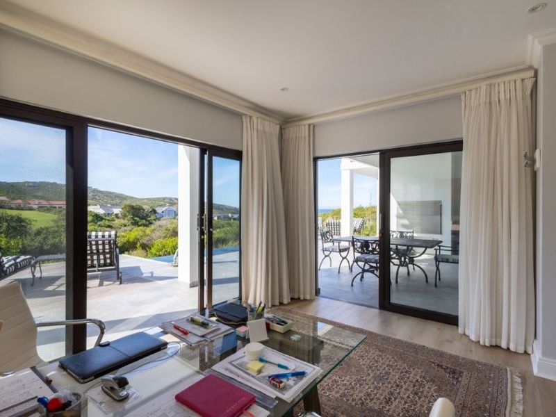 Proudly Picture Perfect - Photo 4