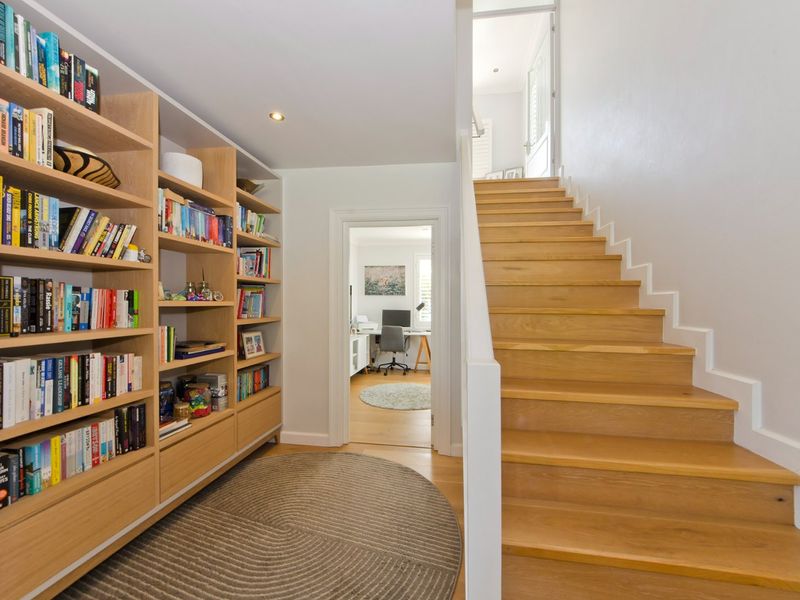 Waterfront Home on Thesen Islands - Photo 8