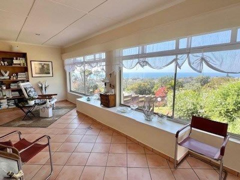 Unmatched Coastal Elegance with Endless Sea Views  - Photo 9