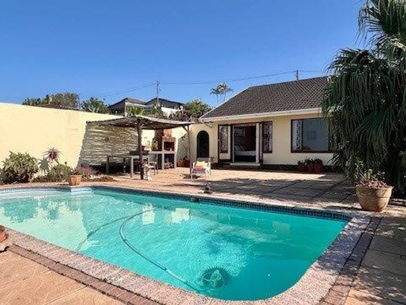 Unmatched Coastal Elegance with Endless Sea Views  - Photo 6