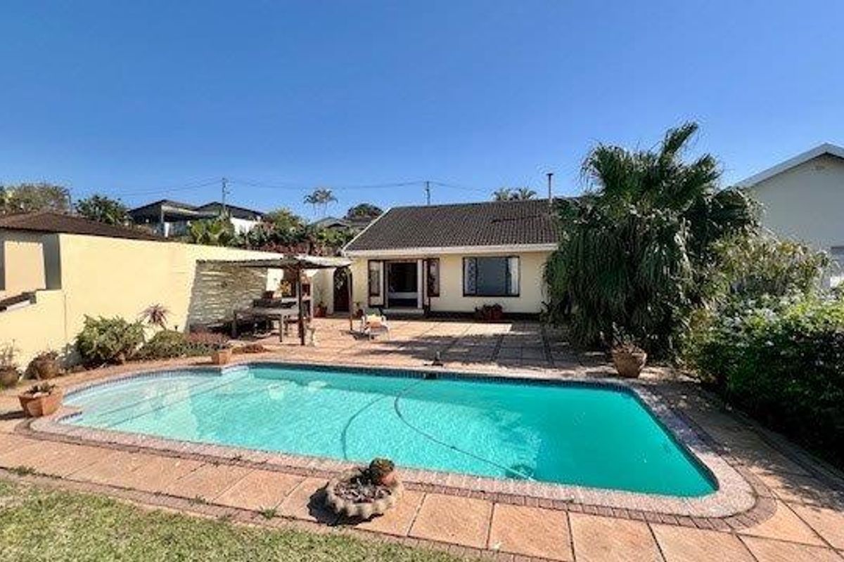 Unmatched Coastal Elegance with Endless Sea Views  - Photo 5