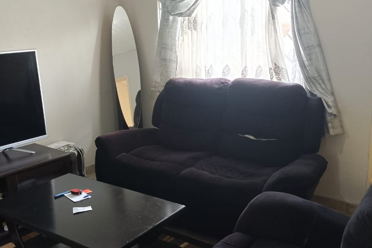 Ground floor Townhouse  in Glen Marais - Photo 5