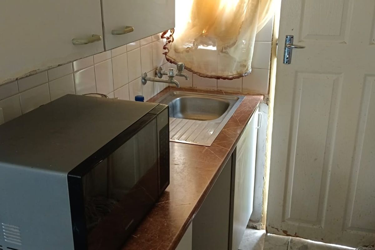 Ground floor Townhouse  in Glen Marais - Photo 3