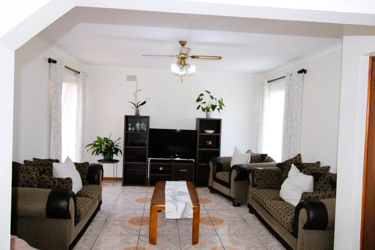 Spacious Family Home with Endless Potential - Photo 4