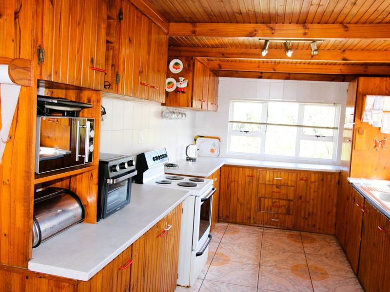 Spacious Family Home with Endless Potential - Photo 6