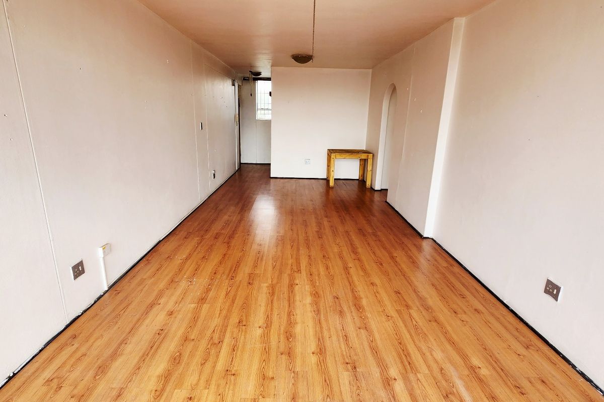 Charming 2-Bedroom Apartment for Sale in Queenswood - Photo 3