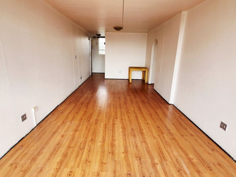 Charming 2-Bedroom Apartment for Sale in Queenswood - Photo 3