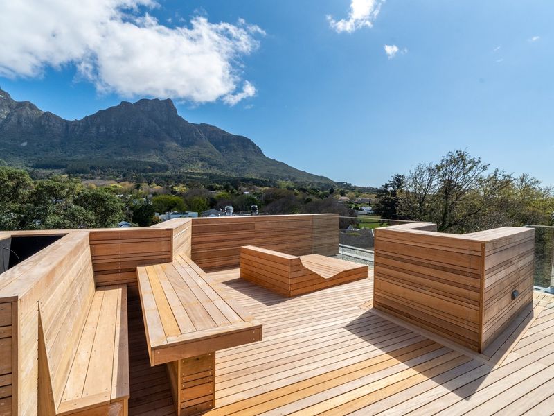 Step into the Streams - Trendy lock-up and go living in quaint Newlands Village - Photo 5