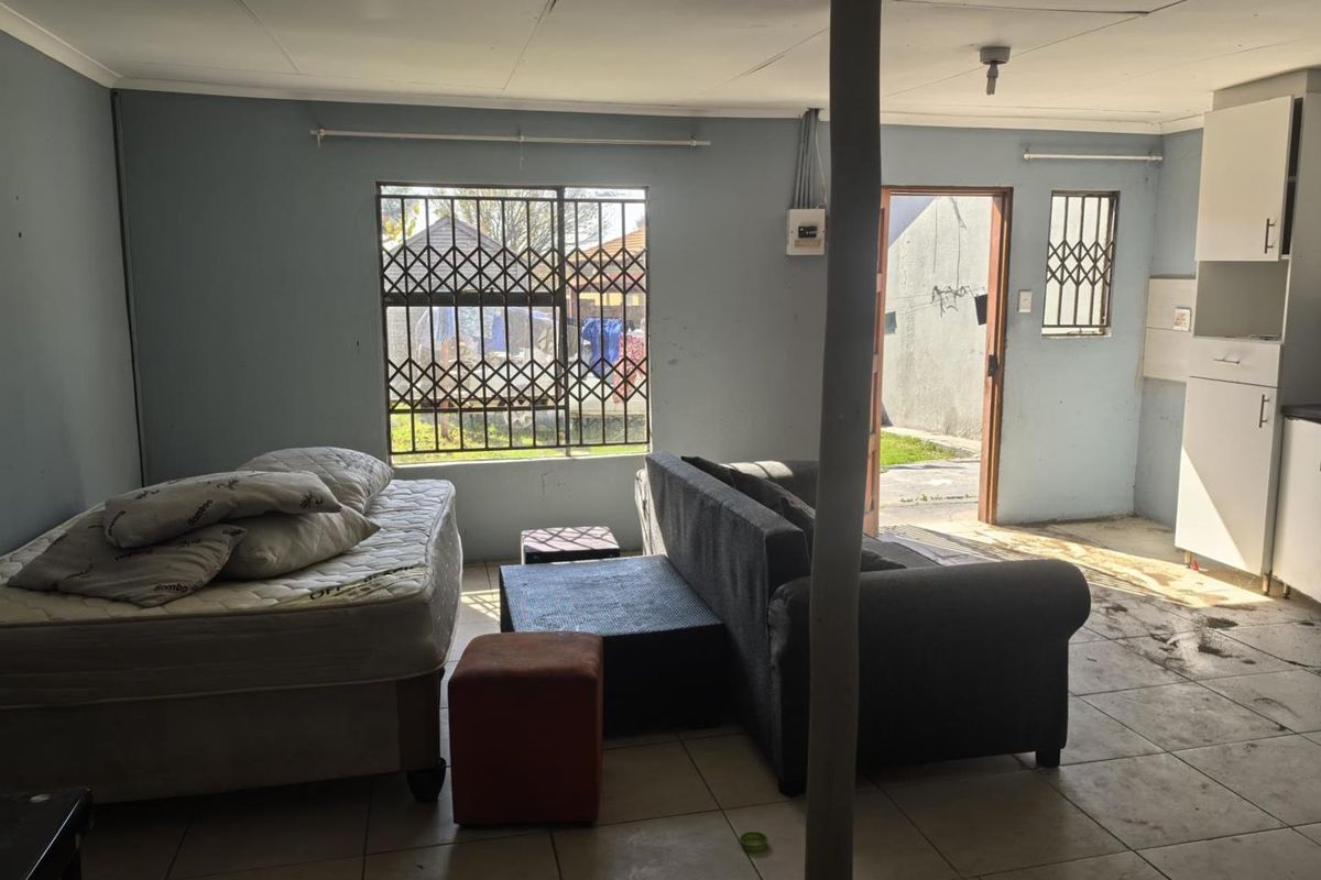 Lovely 3 bedroom family home - Photo 5