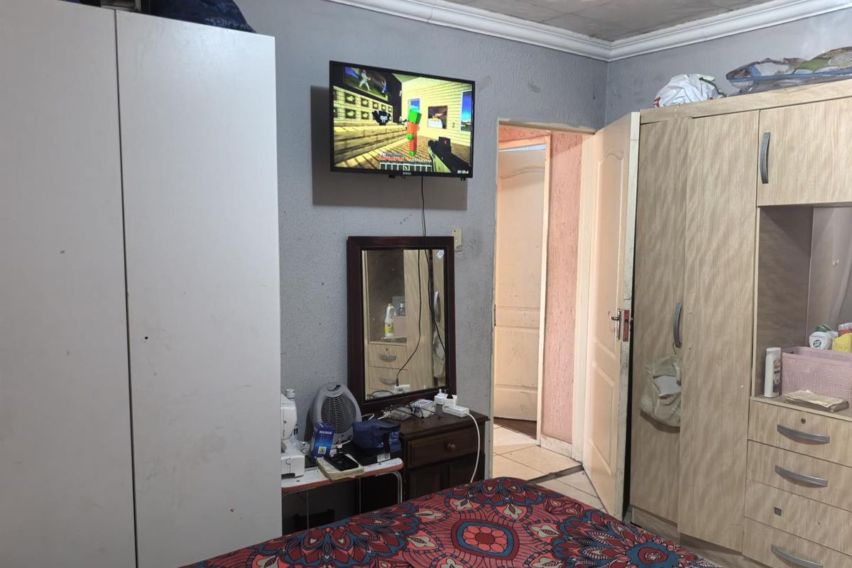 Lovely 3 bedroom family home - Photo 2