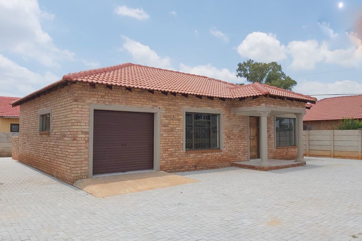 OWN 2 BRAND NEW, FULL TITLE TOWNHOUSES WITH GREAT RENTAL OPPORTUNITY AS! - Photo 3