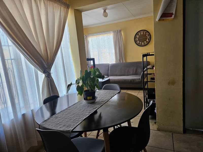 3 Bedroom house for sale - Photo 4